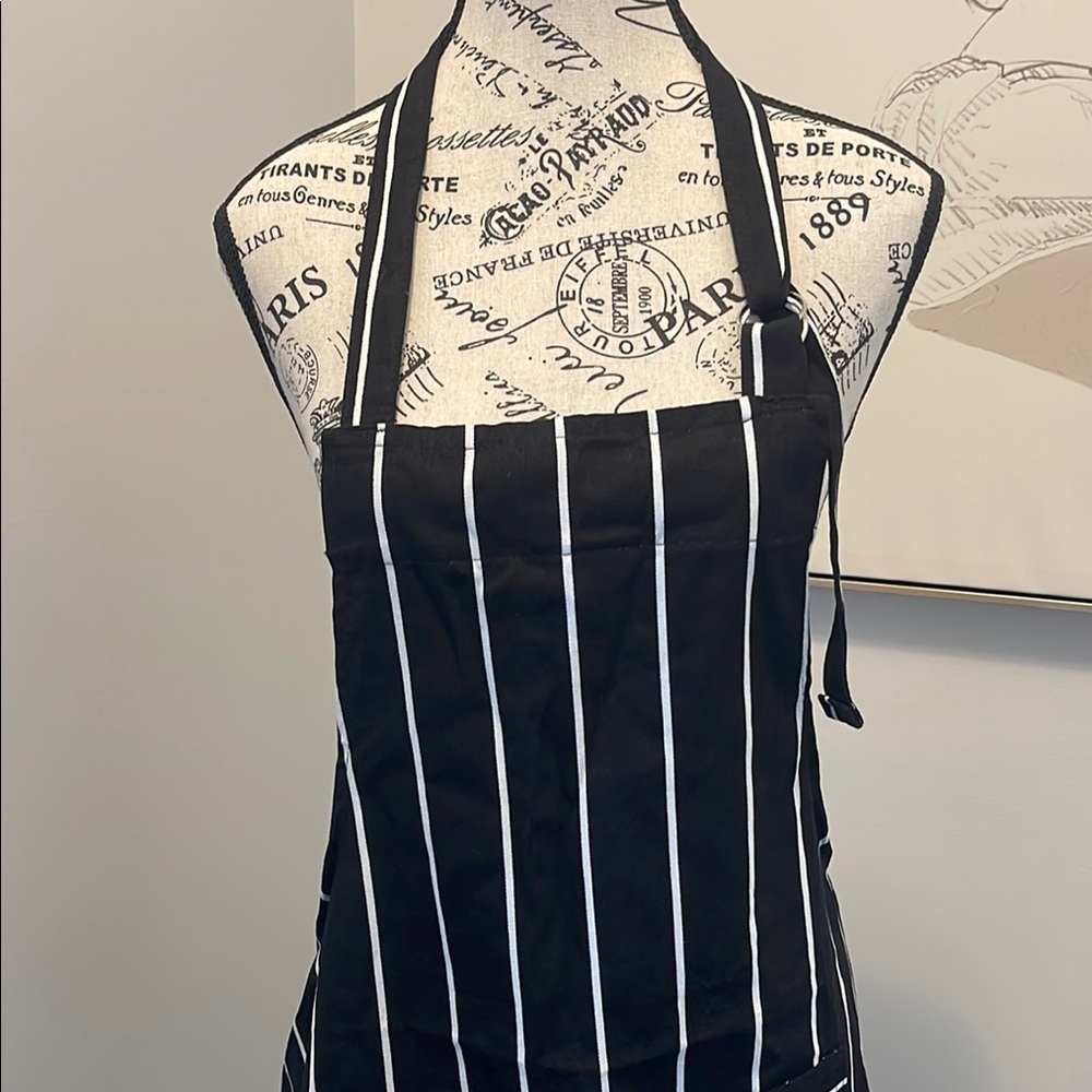 Striped Apron - Picture 3 of 8